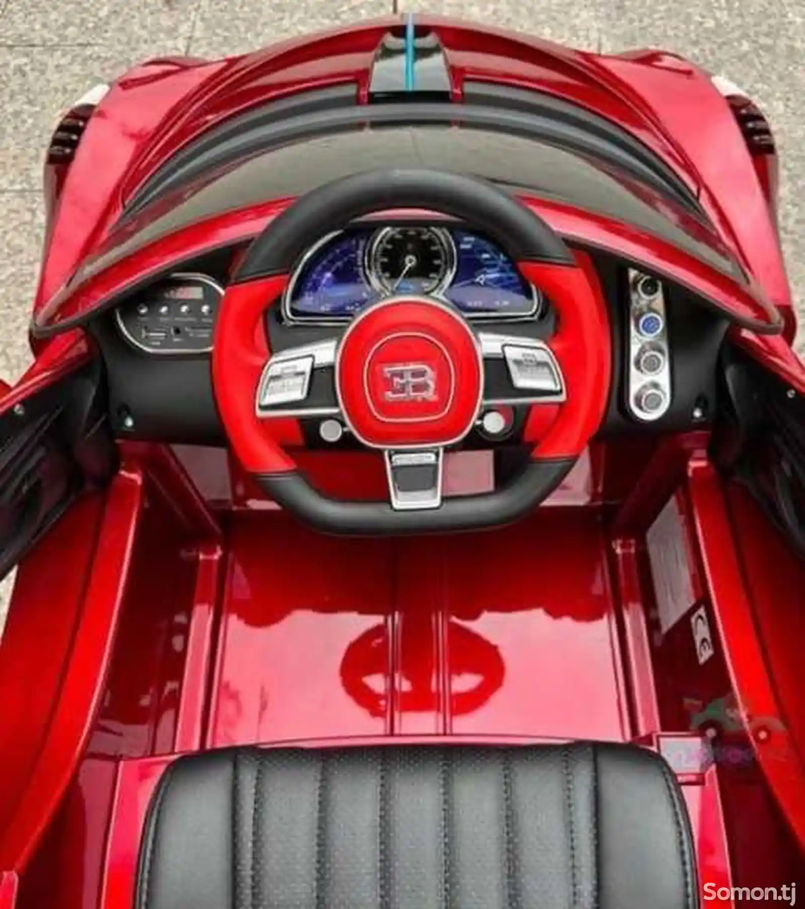 детская машинка Bugatti-2
