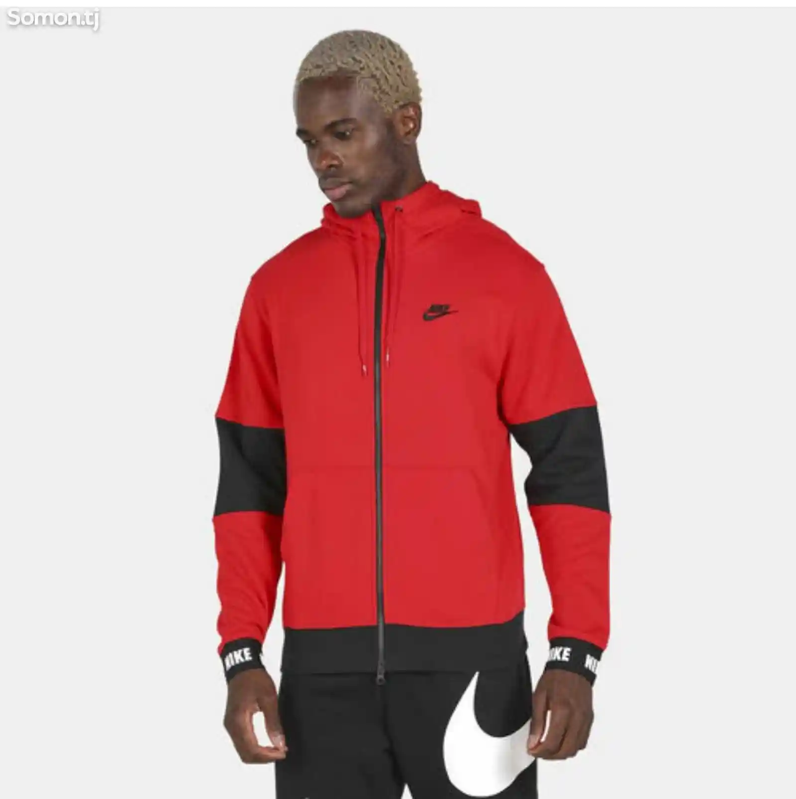 Спортивная мужская одежда Nike-3