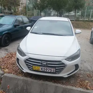 Hyundai Elantra, 2017