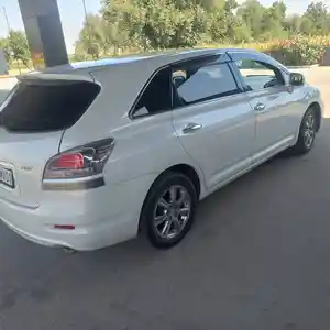 Toyota Mark X ZiO, 2012