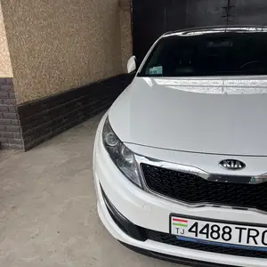 Kia K5, 2011