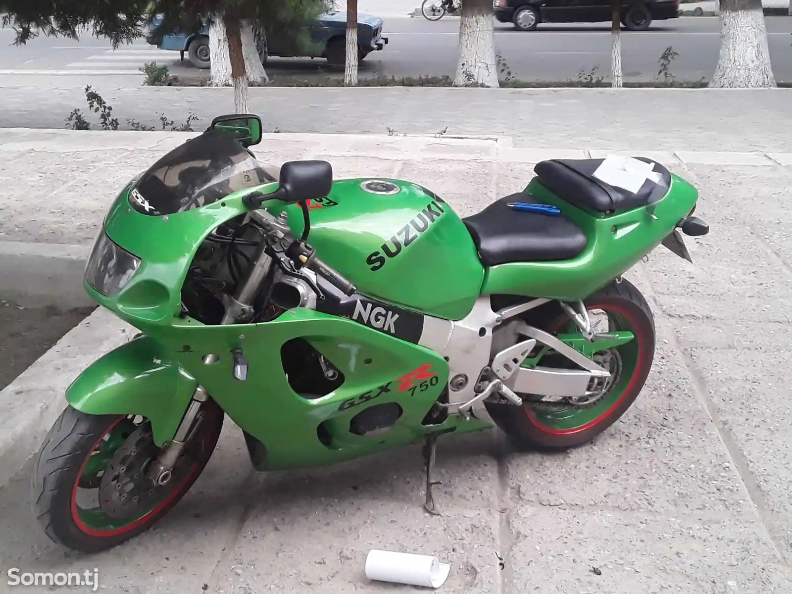 Мотоцикл Suzuki, 2000-3