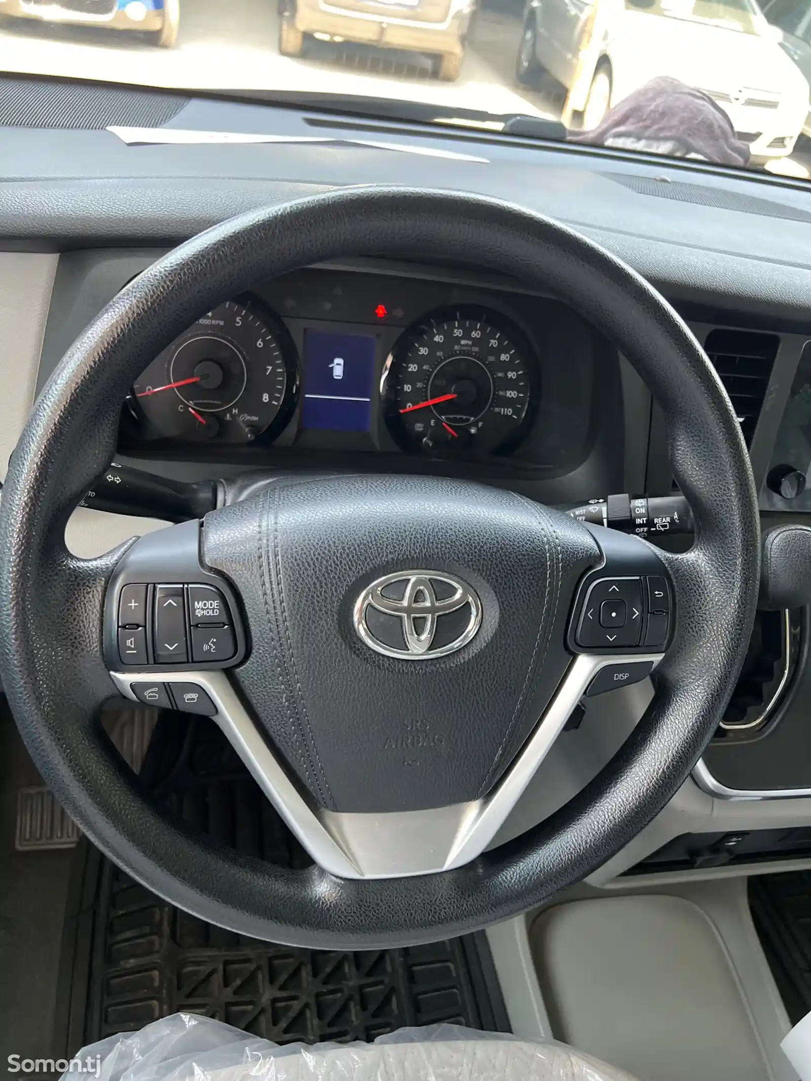 Toyota Sienna, 2016-13