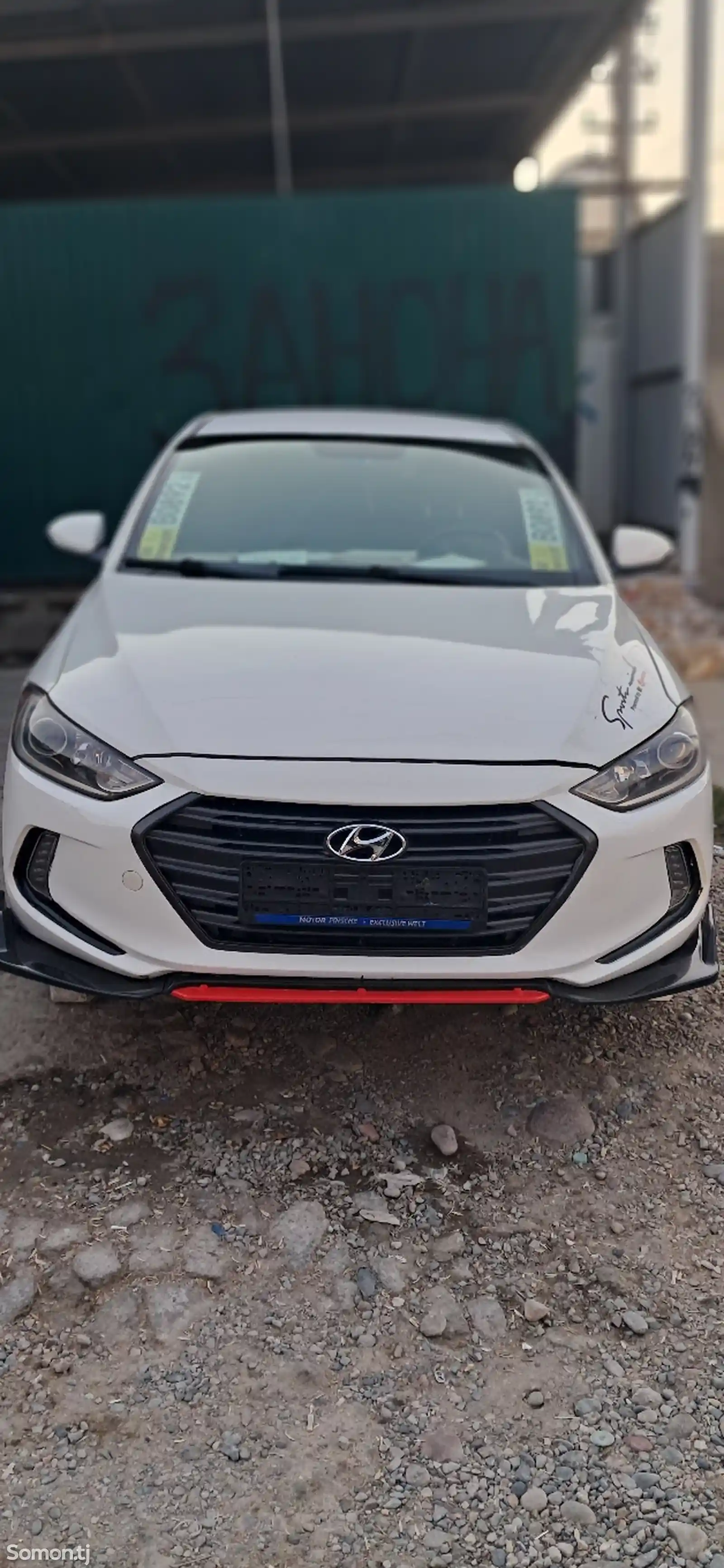 Hyundai Elantra, 2017-5