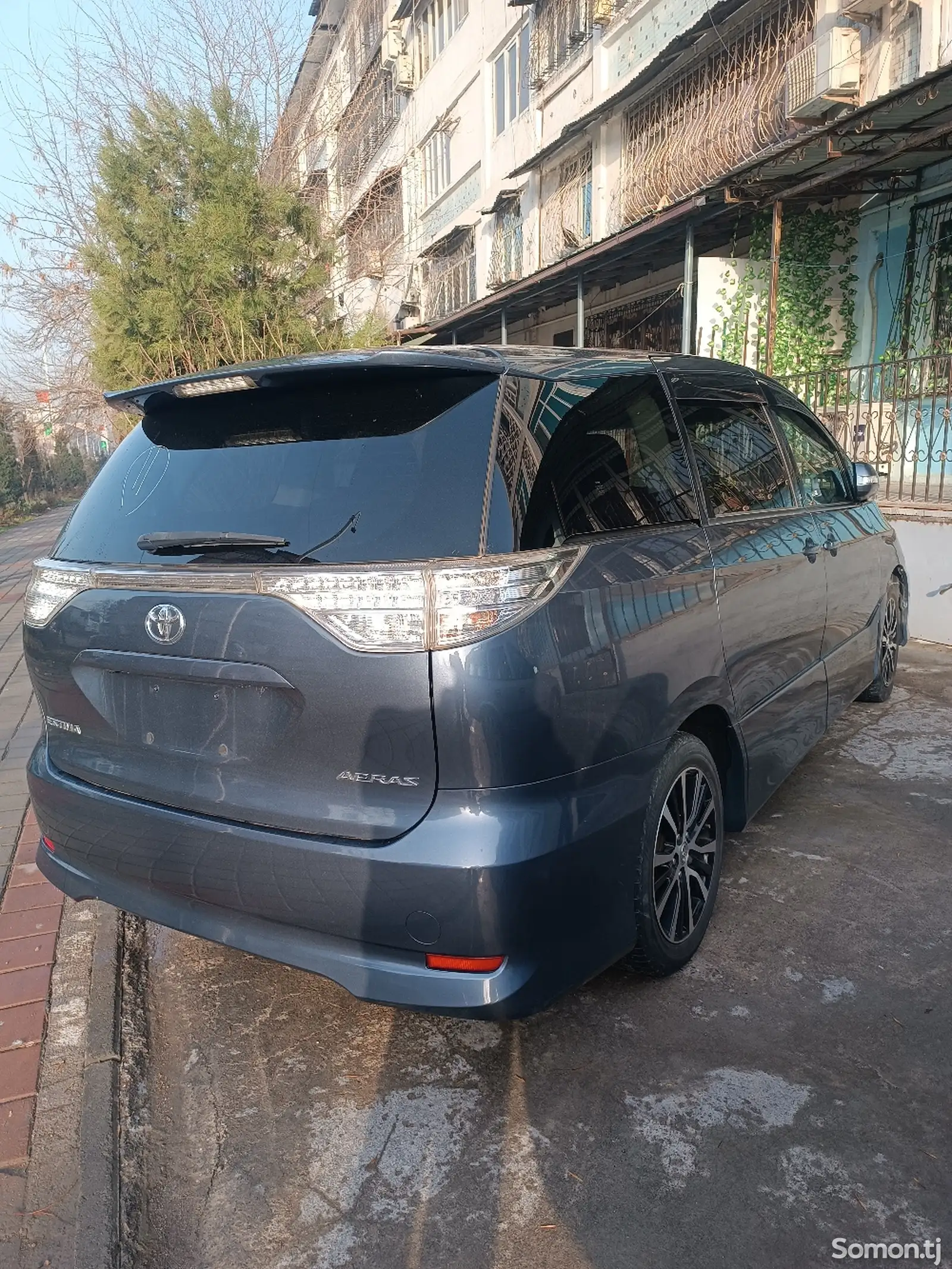 Toyota Estima, 2015-1