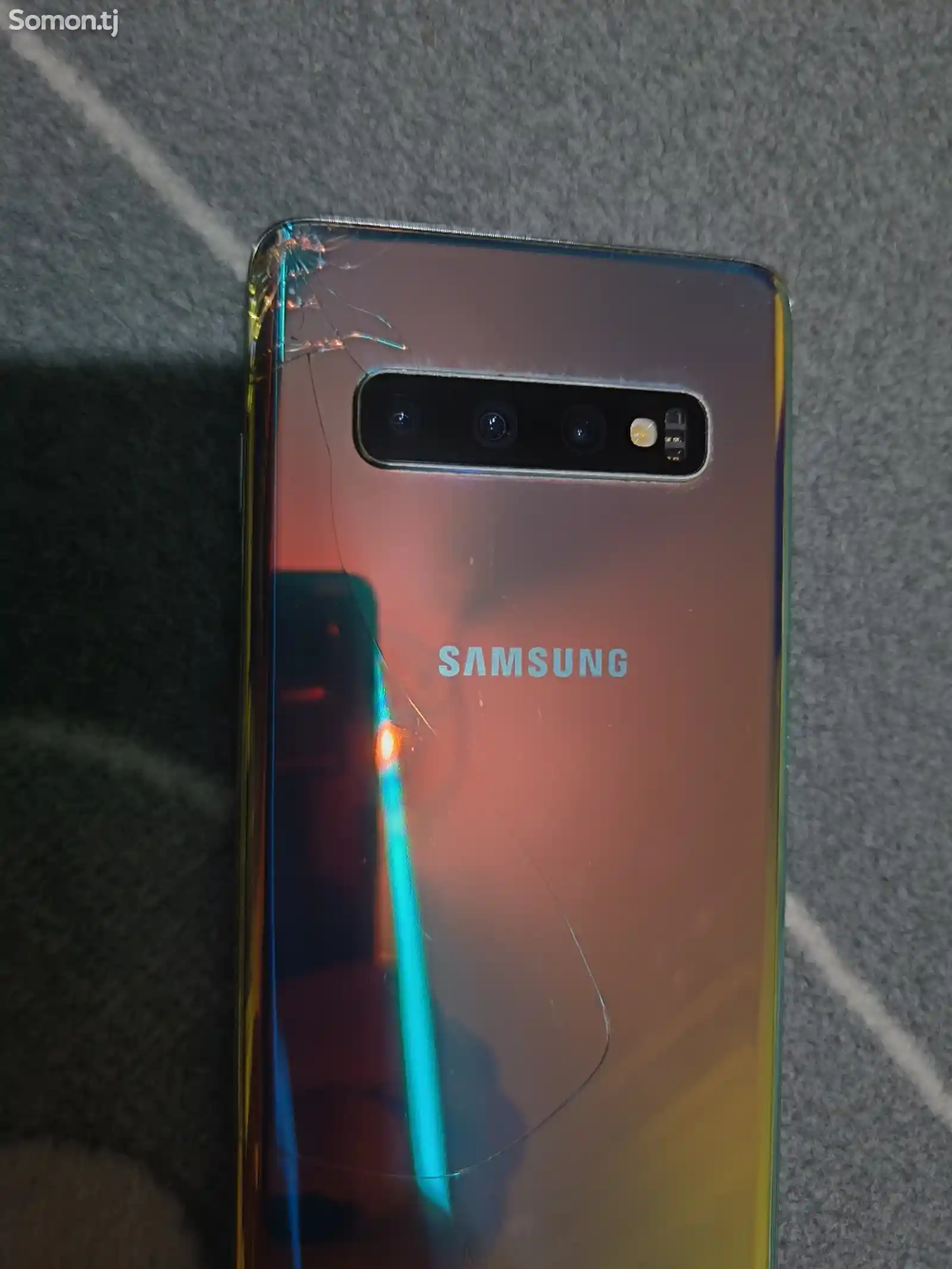 Samsung Galaxy S10-3