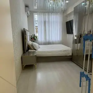 1-комн. квартира, 3 этаж, 45 м², Гулистон