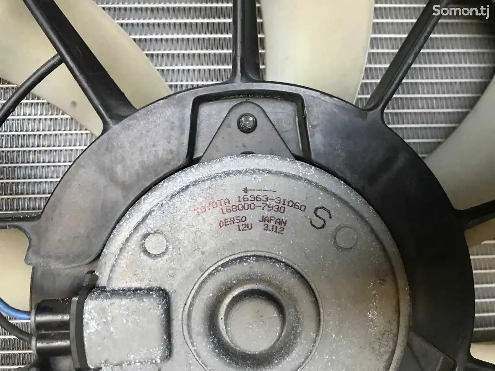 Вентилятор охлаждения двигателя Toyota Estima-3
