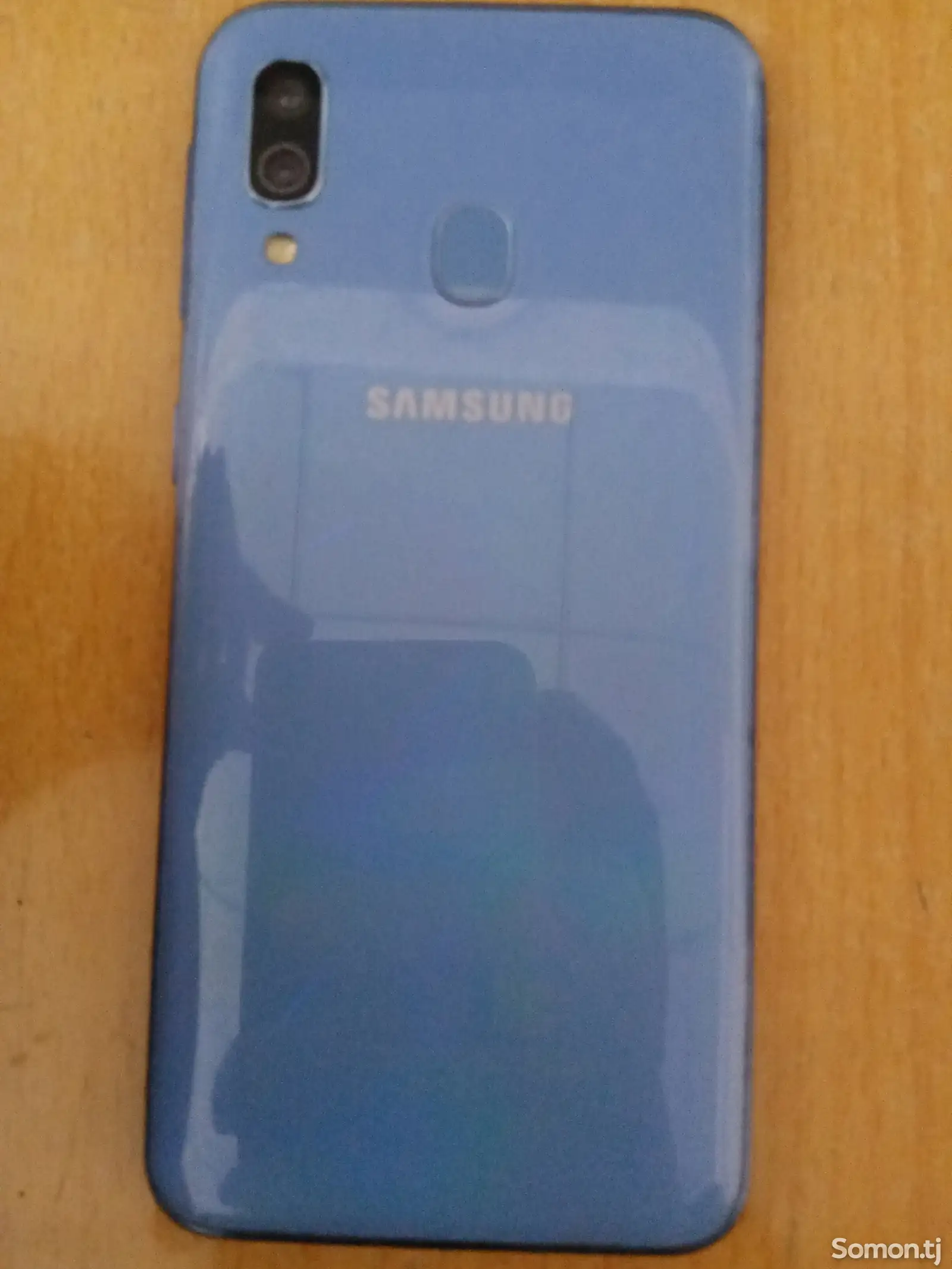 Samsung Galaxy A40-1