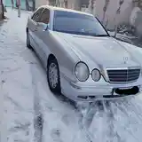 Mercedes-Benz E class, 2000-4