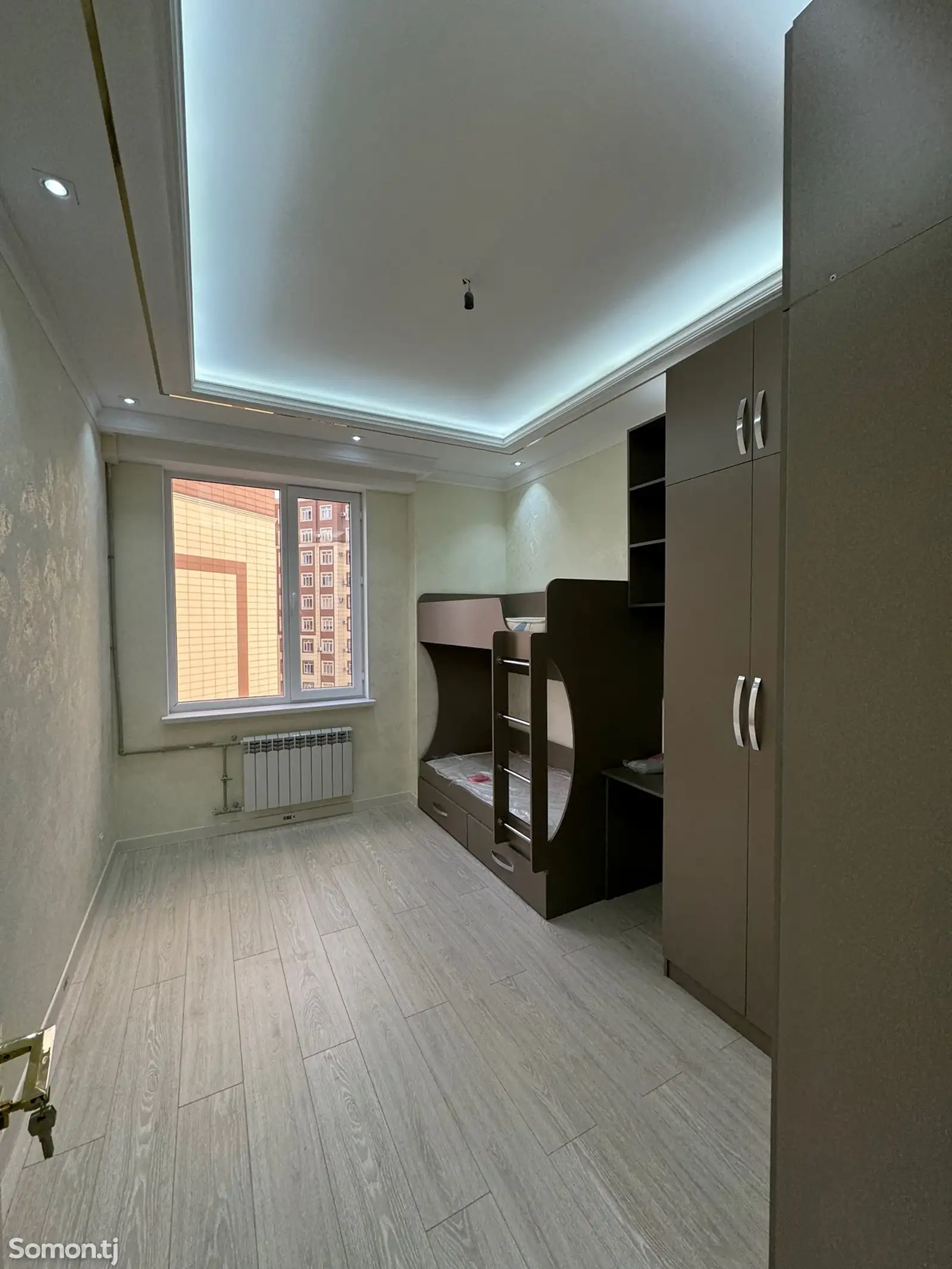 4-комн. квартира, 10 этаж, 118 м², И. Сомони-3