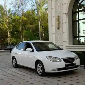 Hyundai Avante, 2008