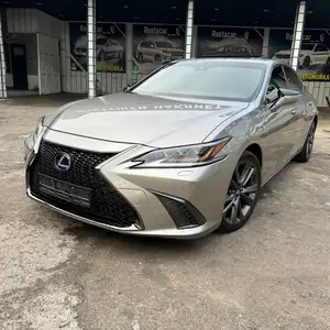 Lexus ES series, 2019