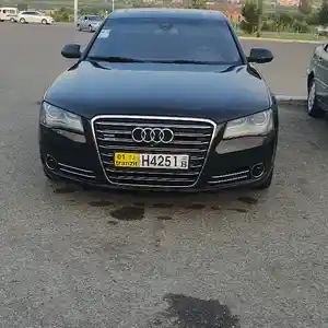 Audi A8, 2012