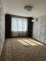 2-комн. квартира, 4 этаж, 58 м², 103 микрорайон, Сино-3