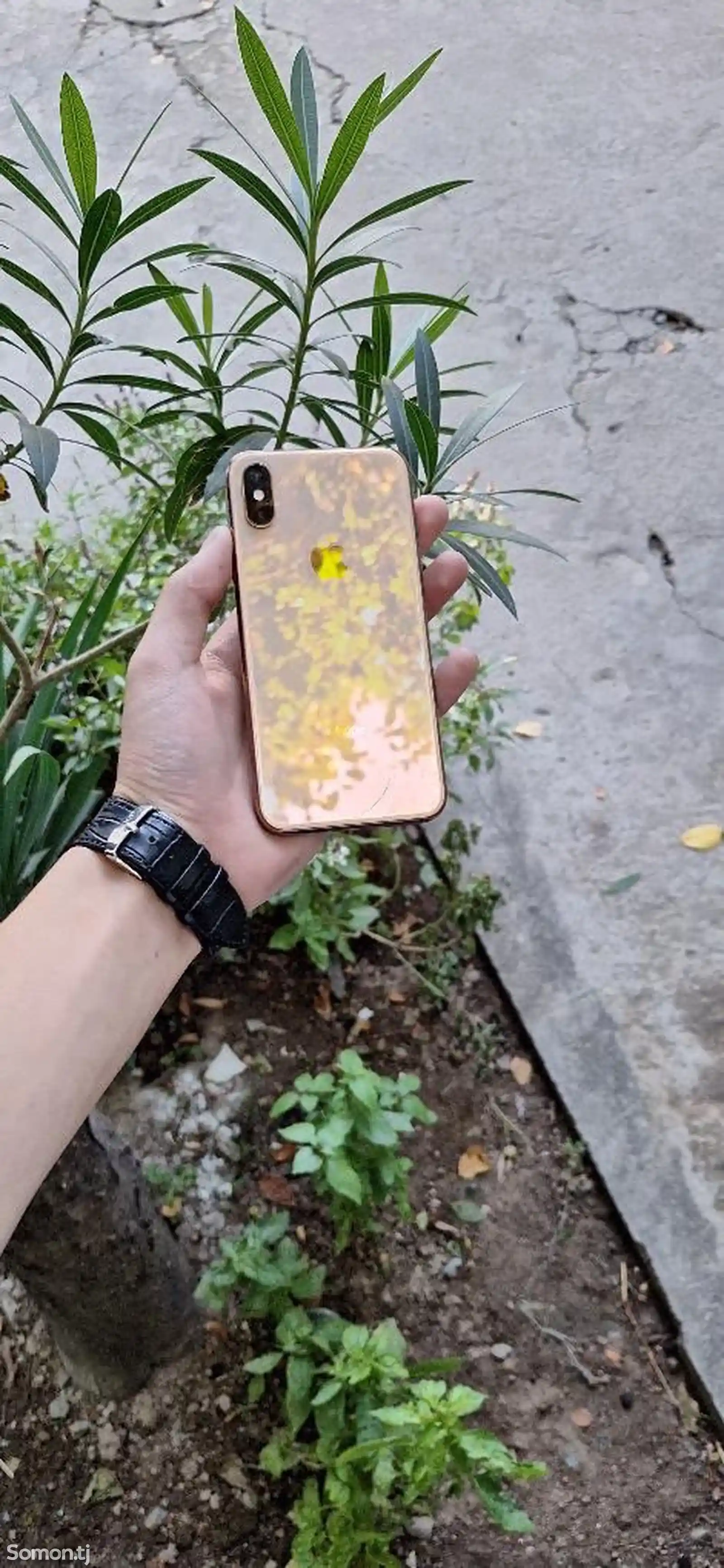 Apple iPhone Xs, 64 gb, Gold-1