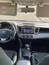 Toyota RAV 4, 2015-5