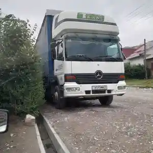 Бортовой грузовик Mercedes Atego 1528, 2000