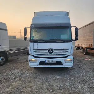 Бортовой грузовик Mercedes-Benz Atego 1230