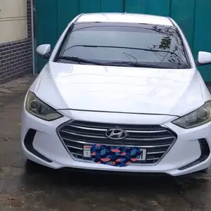 Hyundai Elantra, 2017