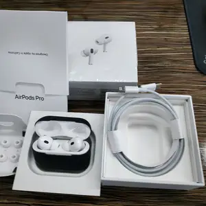 Беспроводные наушники AirPods Pro