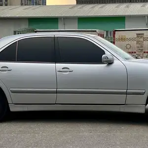 Mercedes-Benz E class, 2000