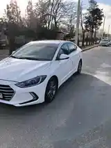 Hyundai Elantra, 2017-3