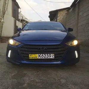 Hyundai Elantra, 2017