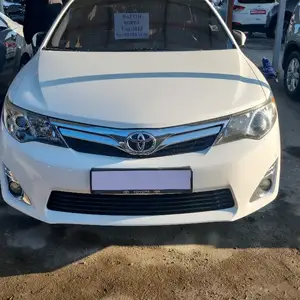 Toyota Camry, 2013