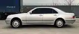 Mercedes-Benz E class, 2000-2