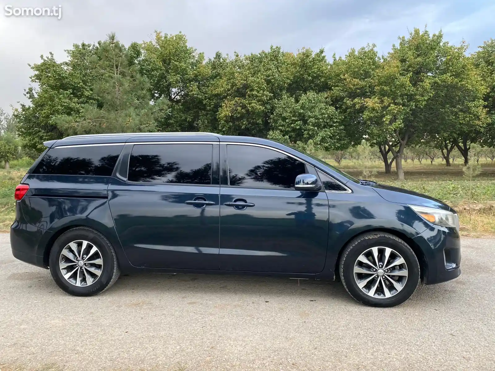 Kia Sedona, 2015-12