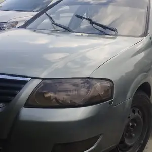 Nissan Sunny, 2008