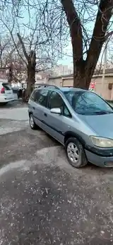 Opel Zafira, 2000-2