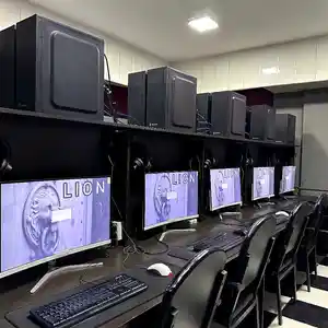 Комплект игровых компьютеров для интернет кафе