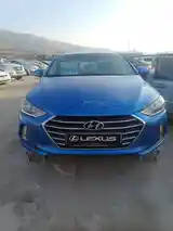 Hyundai Elantra, 2016-3