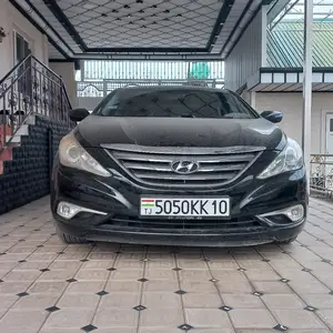 Hyundai Sonata, 2010