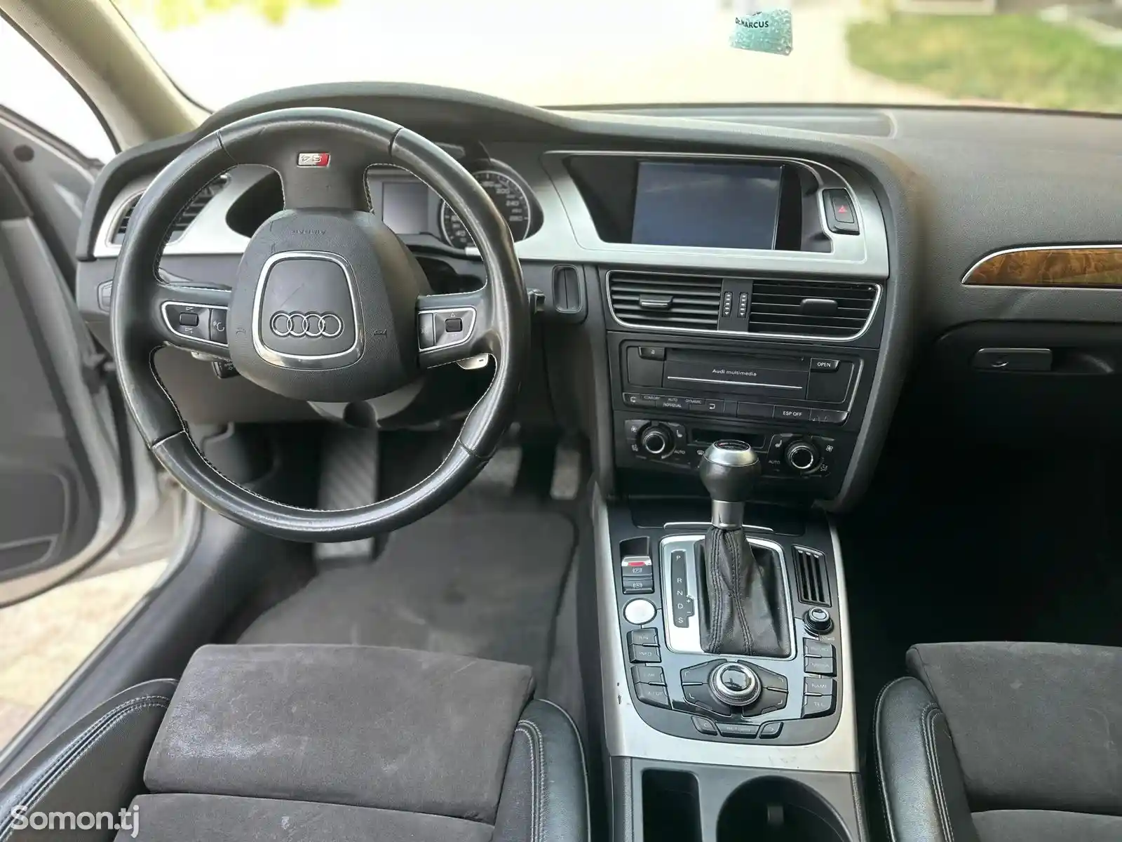 Audi A4, 2010-9