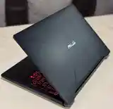 Ноутбук Asus-3