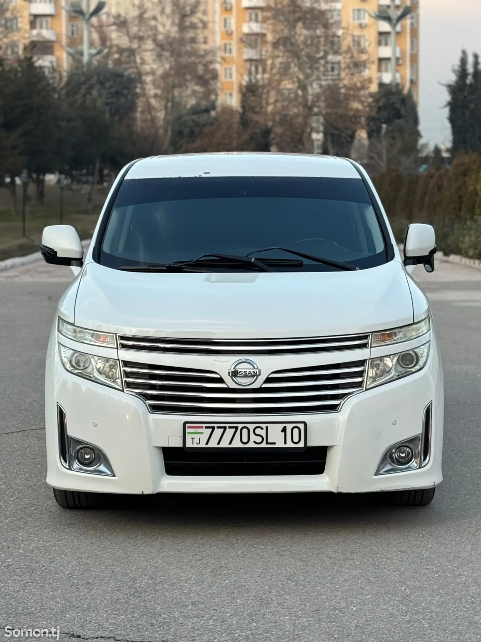 Nissan Elgrand, 2011-1