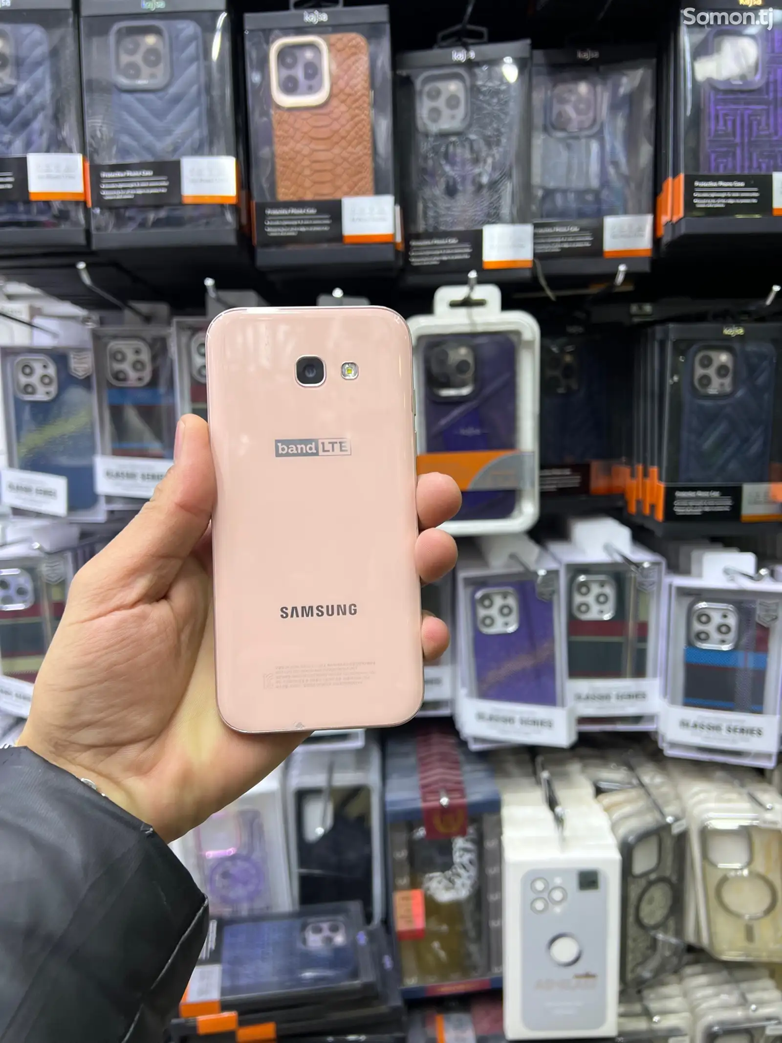 Samsung Galaxy A5 2017-1