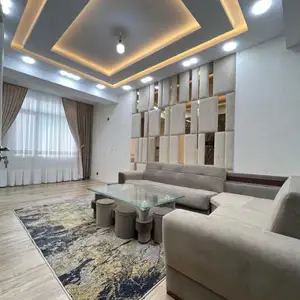 2-комн. квартира, 10 этаж, 65м², ЦУМ