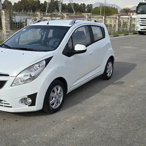 Chevrolet Spark, 2011