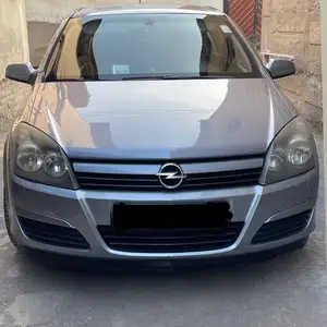 Opel Astra H, 2004