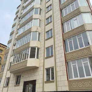 2-комн. квартира, 1 этаж, 64 м², 19 мкр