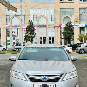 Toyota Camry, 2014