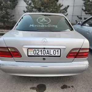 Mercedes-Benz E class, 2001