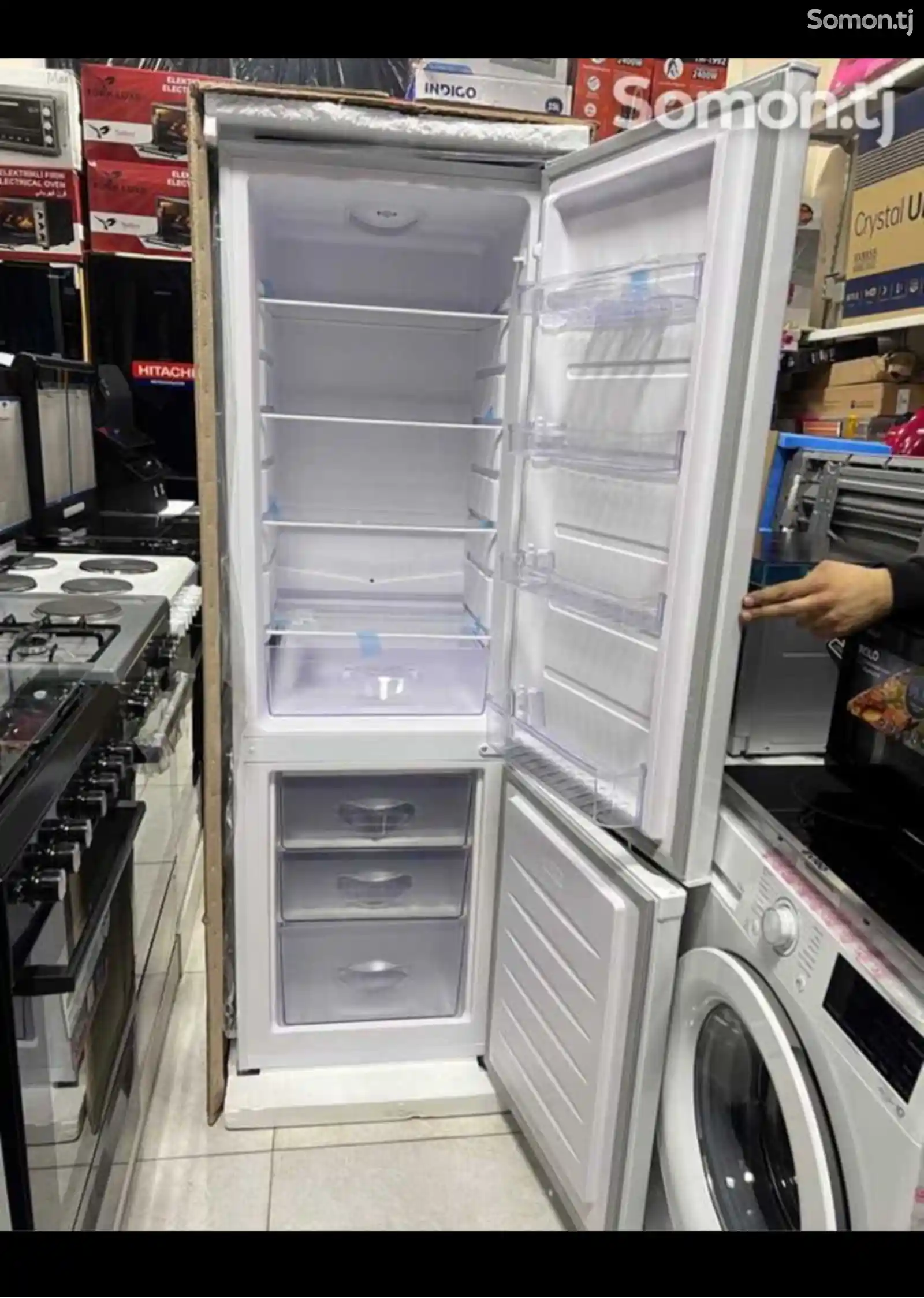 Холодильник LG motors White-2
