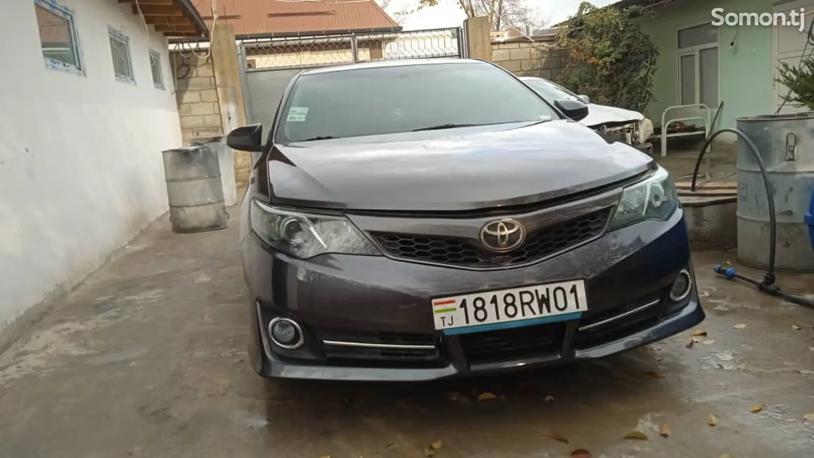 Toyota Camry, 2012-1