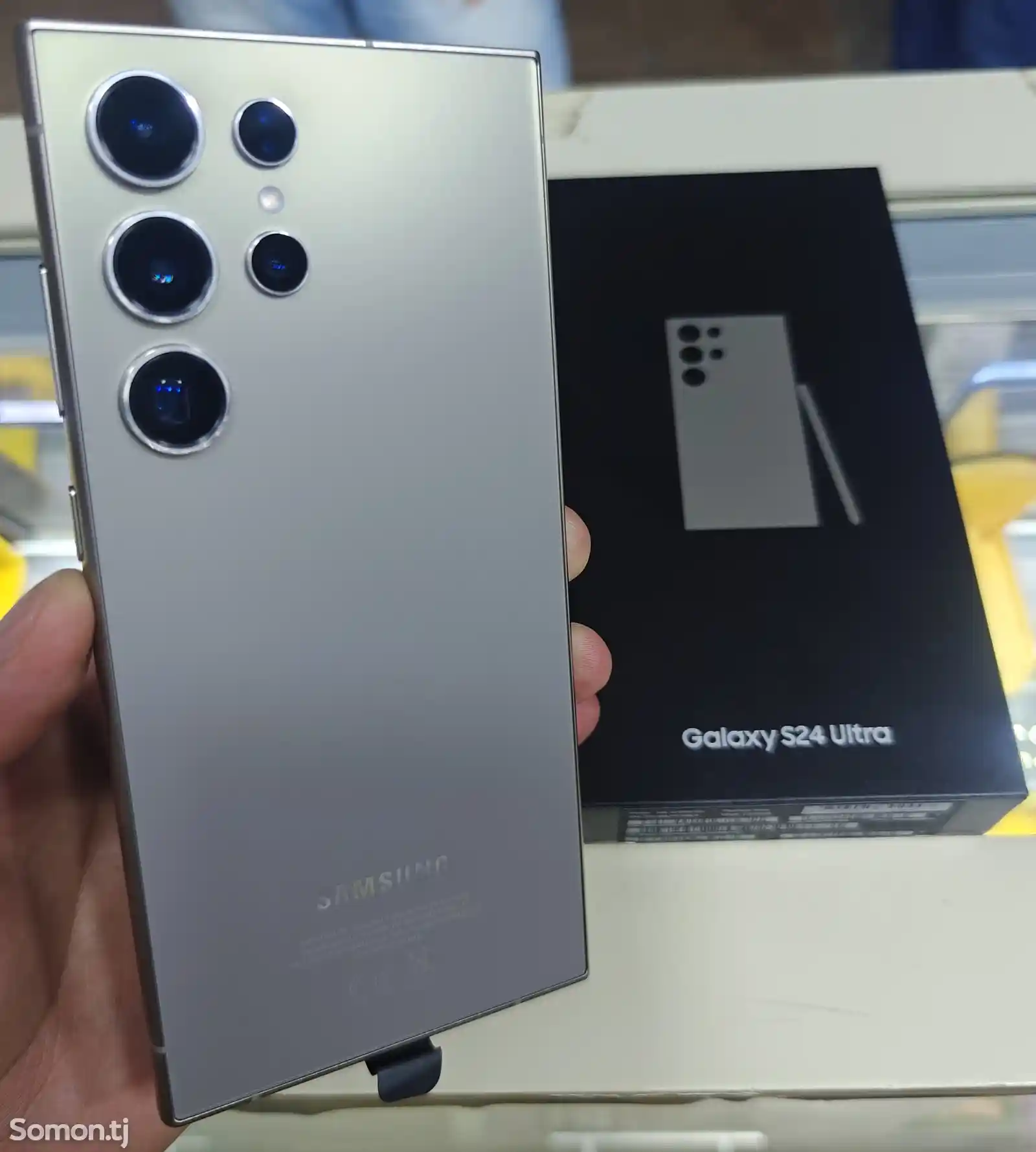 Samsung Galaxy S24 Ultra 12/256Gb-1