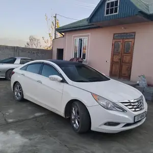 Hyundai Sonata, 2012